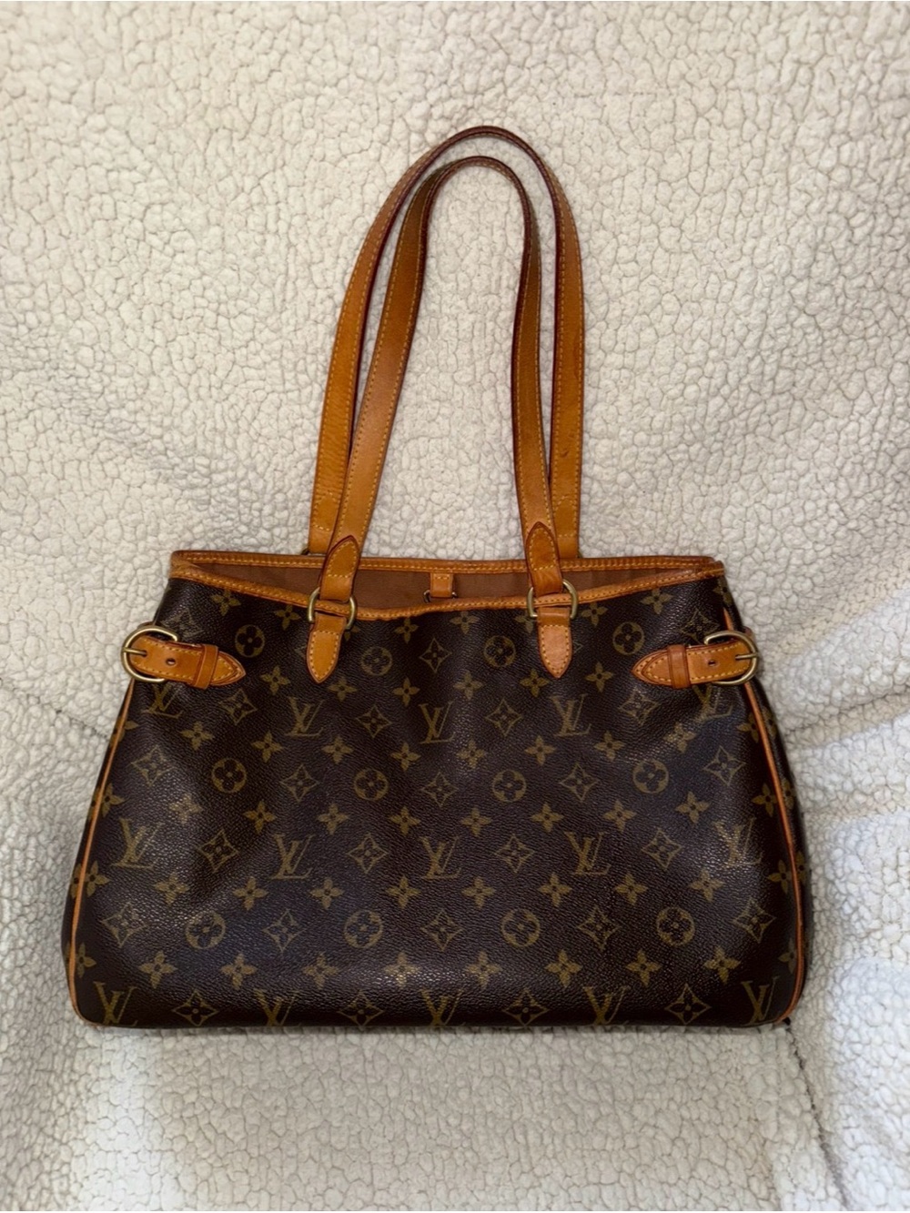 Authentic Louis Vuitton shoulder monogram bag
